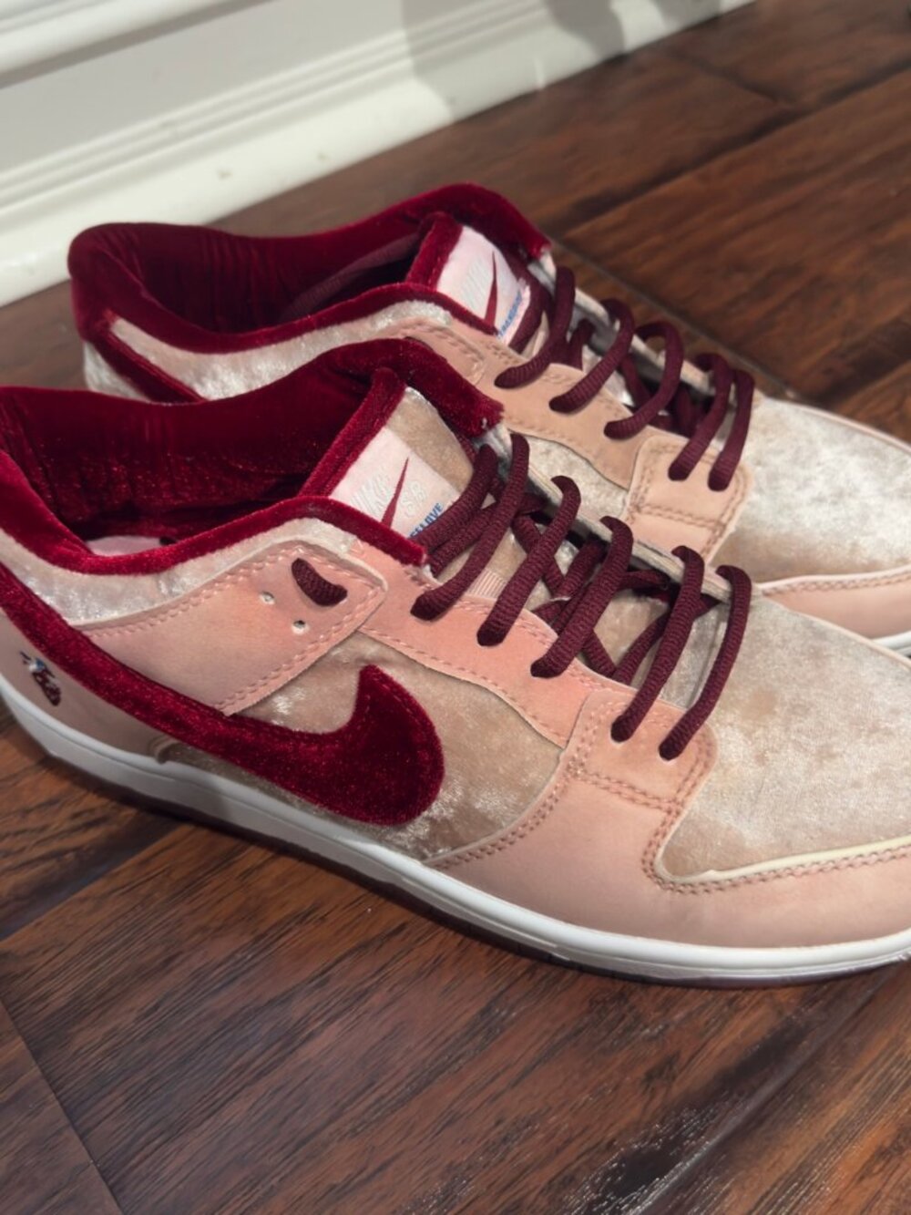Nike SB Dunk Low StrangeLove Skateboards Mens 11 Pink Velvet CT2552-800